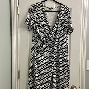 Talbots 2xp petite black and white cross over dress